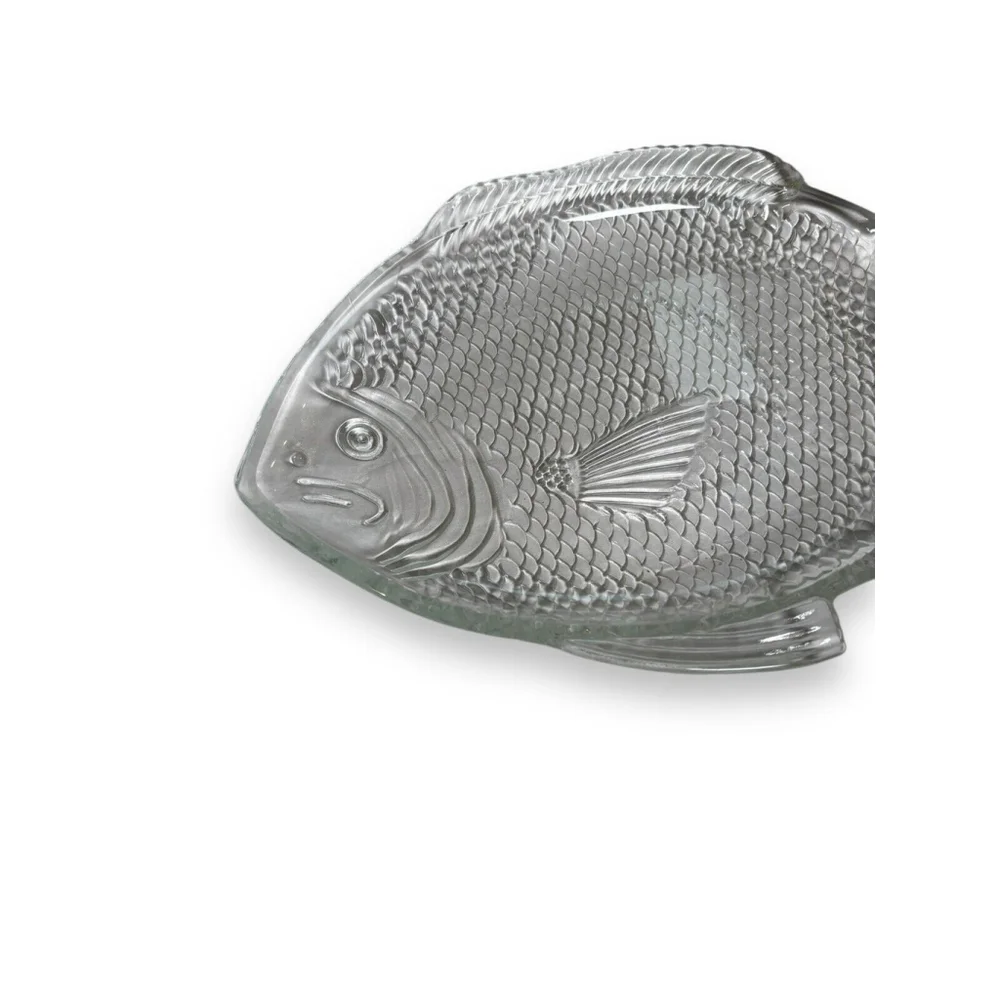 New Set of 9 USA Fish Shaped Vintage Clear Pressed Glass Plates 11 x 8 Heavy